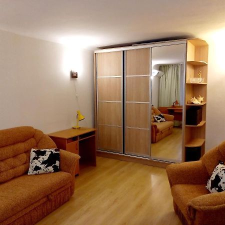 Квартира На Набережной Almatý Exterior foto